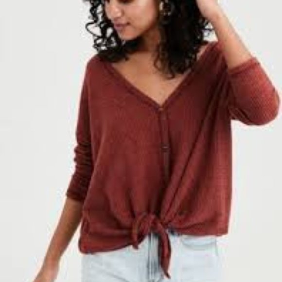 American Eagle Outfitters Sweaters - Plush knot front sweater